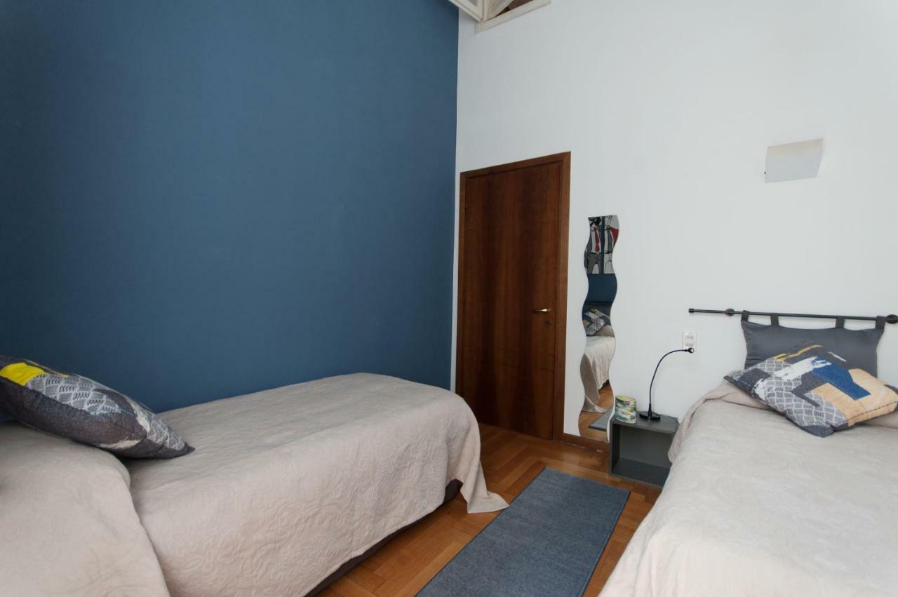 Fancy Blue Duomo Duplex Apartement Milano Eksteriør billede